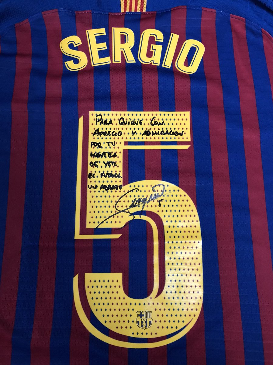 Busquets%20manda%20uma%20camisola%20para