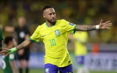 O treinador Carlo Ancelotti ensinou a Neymar a importância de valorizar os princípios
